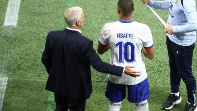 « Vous allez me dire que j’en ai marre de le mettre en avant-centre », Didier Deschamps à propos de Kylian Mbappé