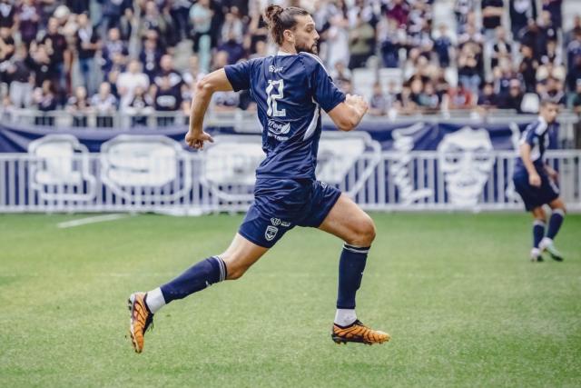 Les Girondins de Bordeaux s’imposent au Poiré-sur-Vie grâce à Andy Carroll