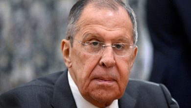 Le ministre Sergueï Lavrov assure que les États-Unis et la Russie sont « au bord d’un conflit militaire direct »