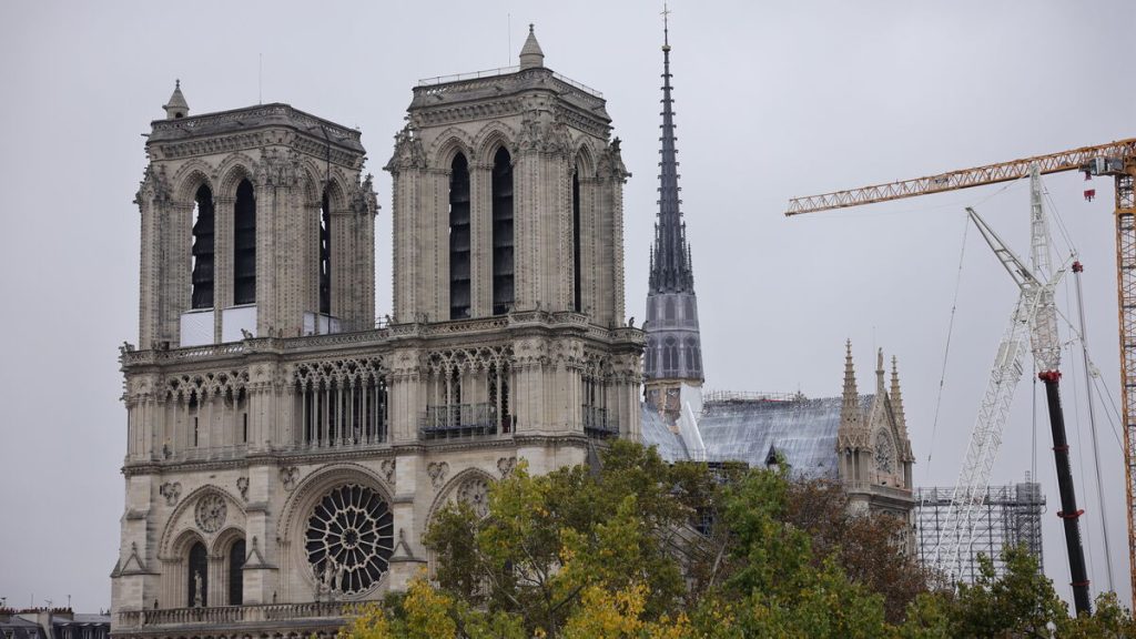 Notre-Dame de Paris : à un mois de la réouverture, où en est l’enquête sur l’incendie ?