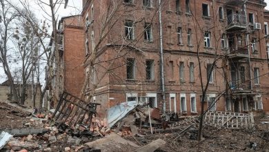 Dix-neuf blessés et « plus de quarante maisons » endommagées après une attaque aérienne russe sur le centre de Kharkiv