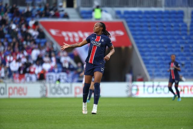 Marie-Antoinette Katoto évoque une ambiance « lourde » au PSG