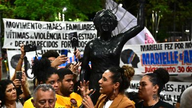 les deux assassins de Marielle Franco, élue et militante noire et LGBT, condamnés