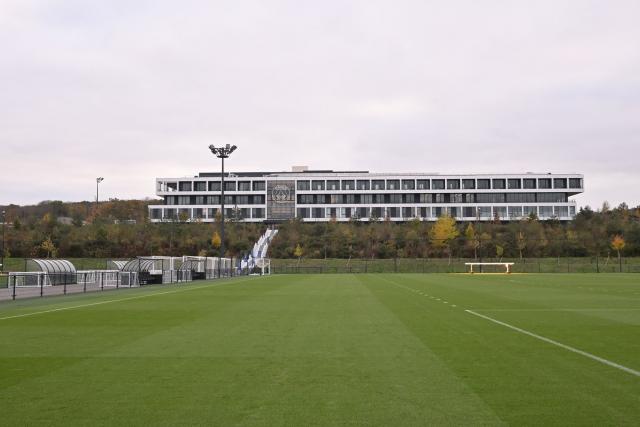 Bientôt un nouveau bâtiment pour l’équipe féminine du PSG à Poissy