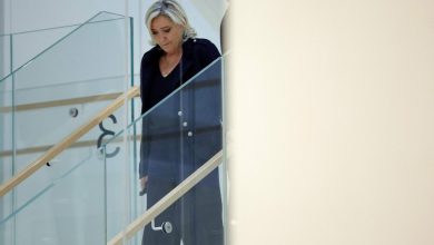 cinq ans de prison, dont deux ferme, et cinq ans d’inéligibilité requis contre Marine Le Pen