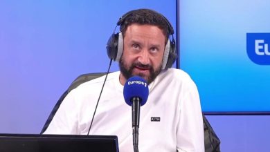 Jean-Michel Aphatie pointe du doigt Cyril Hanouna qui a donné la parole sur Europe 1 à un ancien député européen proche de Philippe de Villiers et du RN, sans le présenter clairement