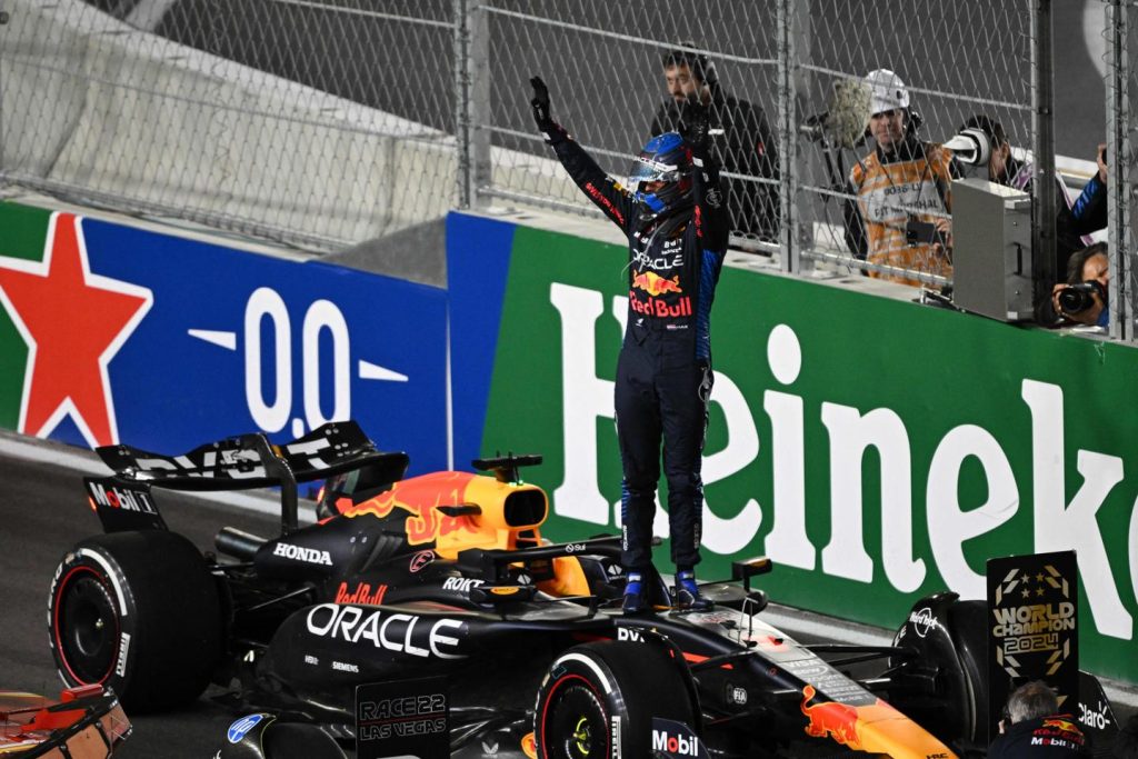 Max Verstappen remporte son quatrième titre mondial de F1