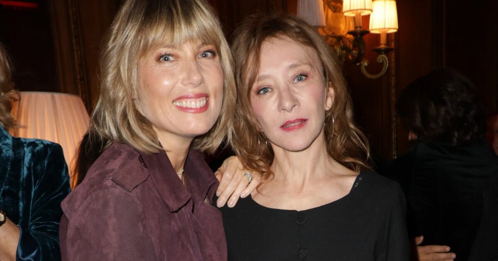 Sylvie Testud défile avec sa fille Esther, son sosie, face à Mélanie Page et Nagui