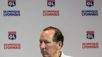 « Nous ne serons pas relégués », promet le propriétaire de l’Olympique Lyonnais, après la sanction du gendarme financier du football français