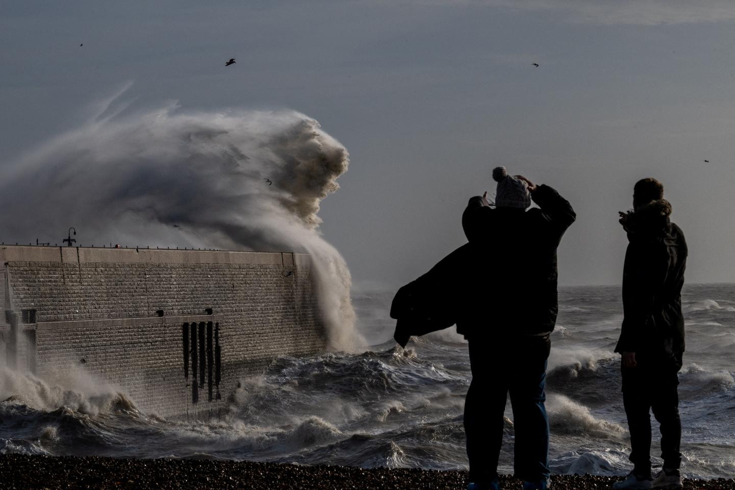 La tempête Bert continue de causer des dégâts en Angleterre et au Pays de Galles