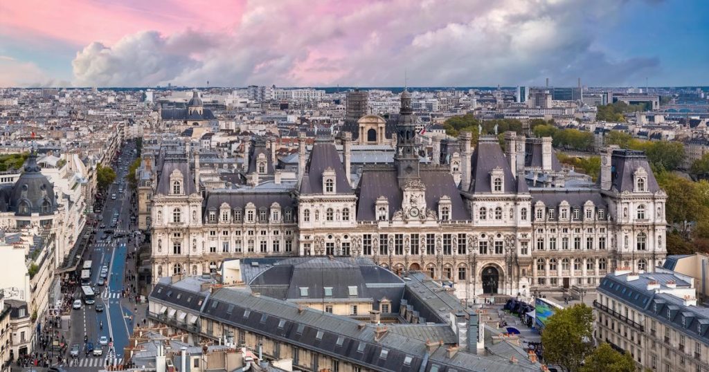 La mairie de Paris proteste contre le projet de loi de finances du gouvernement