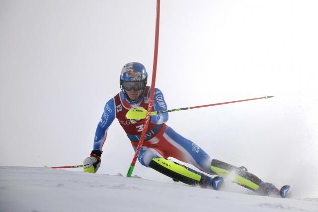 Clément Noël meilleur temps du premier tour du slalom de Levi, Steven Amiez 3ème