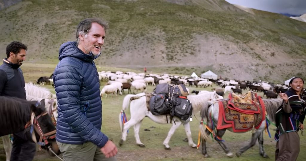 « J’avais sous-estimé ce qu’il pouvait faire sur la durée » : Raphaël de Casabianca détaille les raisons qui l’ont poussé à quitter « Rendez-vous en terre étrangère »