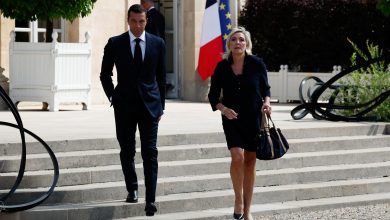 Jordan Bardella exige un casier judiciaire vierge pour être candidat RN, alors que Marine Le Pen est menacée de condamnation