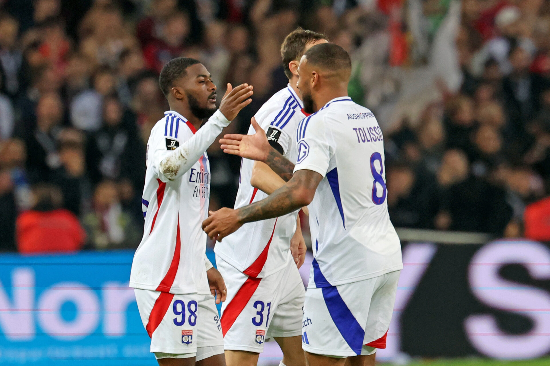 OL (1-1) : le but annulé de Maitland-Niles expliqué par la FFF