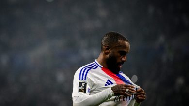 Lacazette souffle le chaud et le froid sur son avenir à l’OL