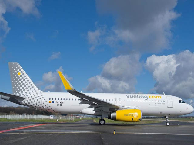 Vueling : un moteur d’un A320 prend feu au décollage de Barcelone (vidéo) – Air-Journal