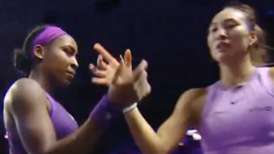 Vidéos, Finales WTA > La poignée de main glaciale entre Cori Gauff et Qinwen Zheng en finale du Masters