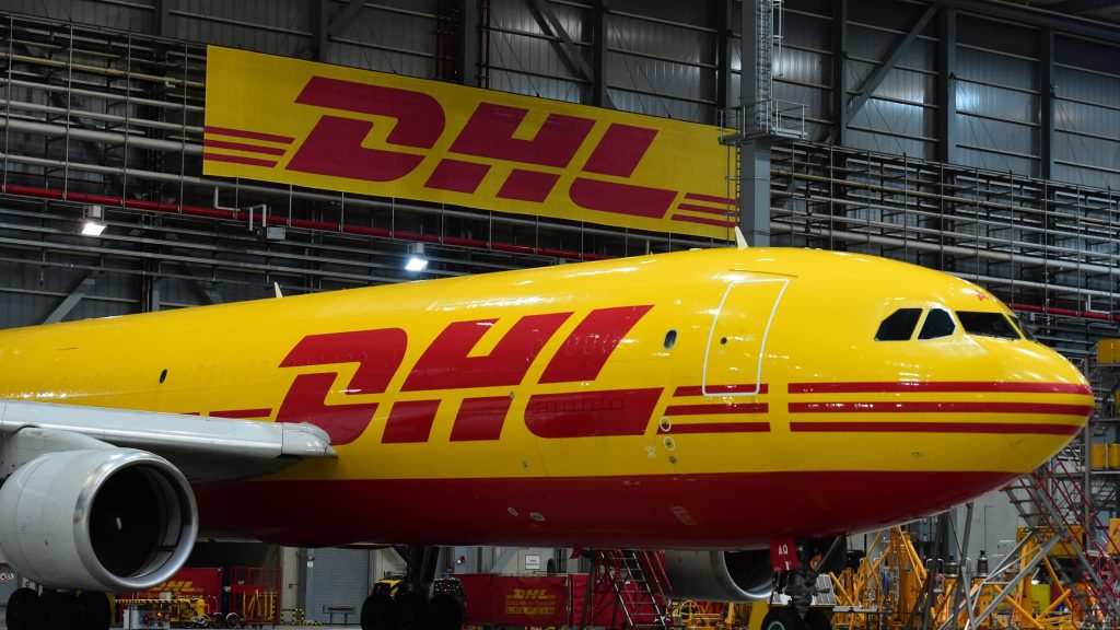 Un avion cargo de DHL s’écrase près de l’aéroport de Vilnius, au moins un mort