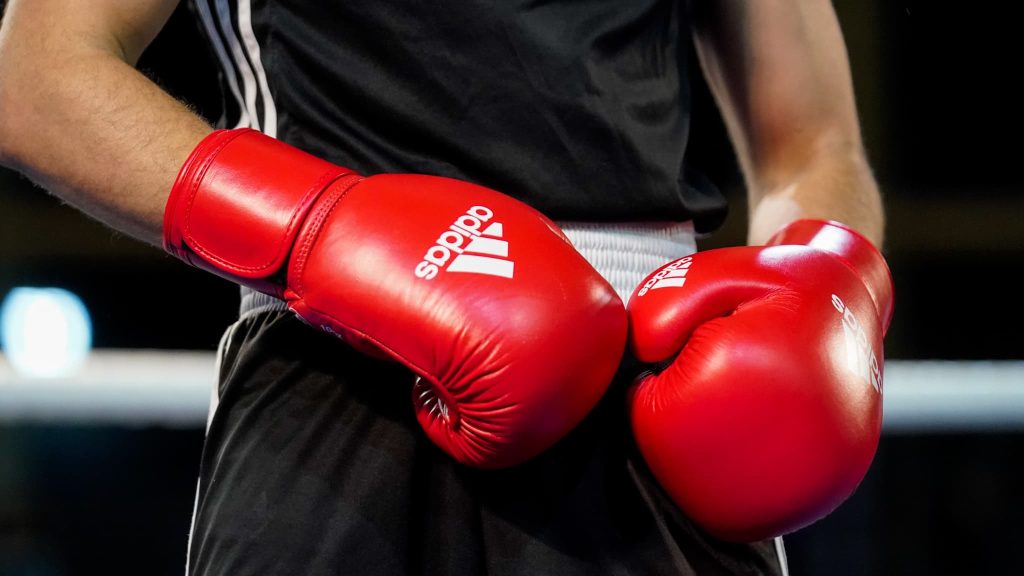 La Fédération française de boxe prend une décision forte pour « garantir la place » de ses boxeurs aux JO