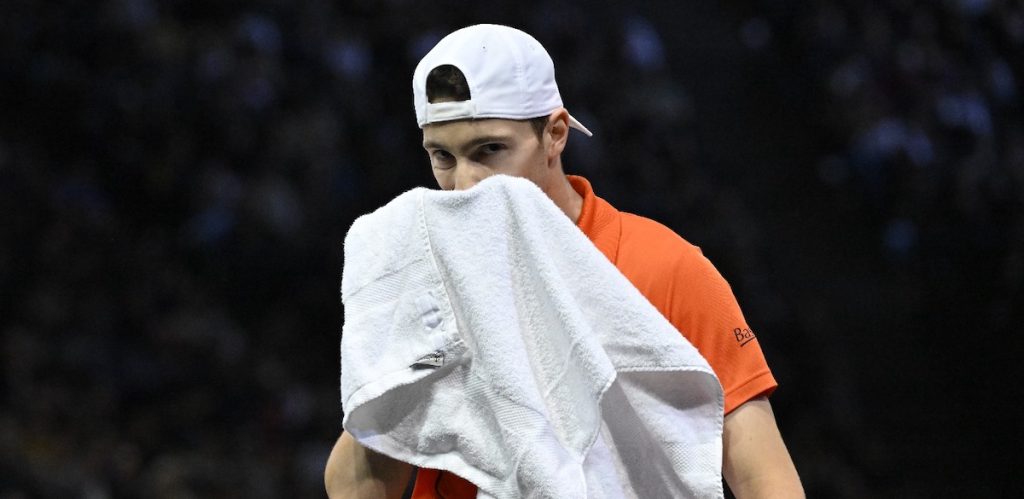 ATP ></img> Ugo Humbert, sur son comportement face à Khachanov : « Je voulais m’exprimer suite à la polémique après ma demi-finale contre Karen. Je suis désolé de voir que cela a été mal compris et pire encore, qualifié de manque d’équité – jouez sur pour ma part je l’ai contacté personnellement pour m’excuser.