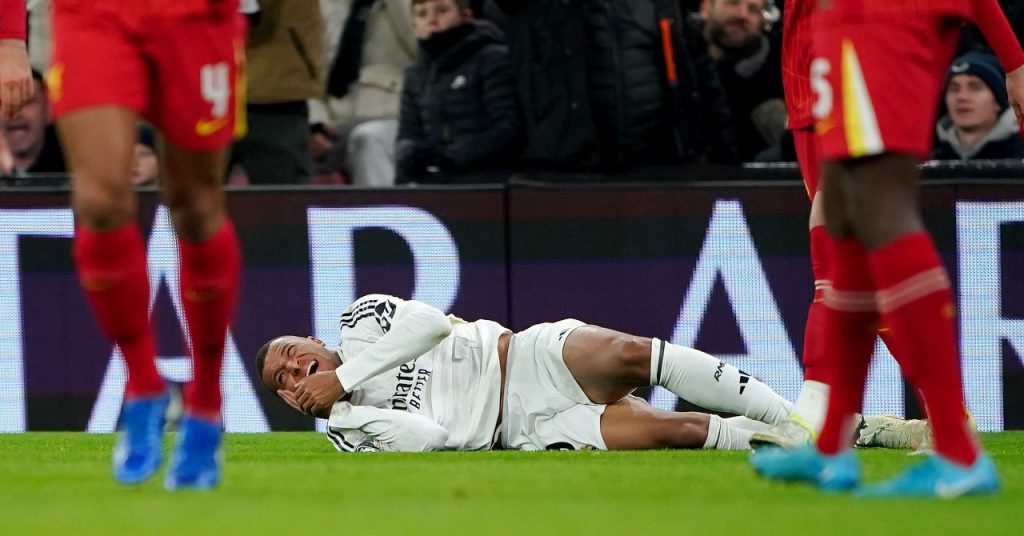 Mbappé, la photo humiliante – Sports.fr