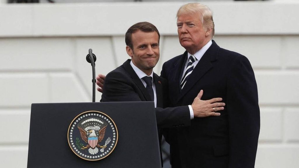 Emmanuel Macron félicite Donald Trump et se dit prêt à travailler avec lui