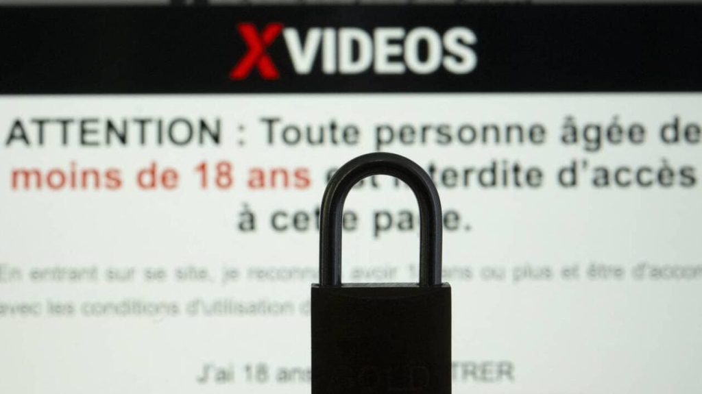 quatre sites commencent à être bloqués en France