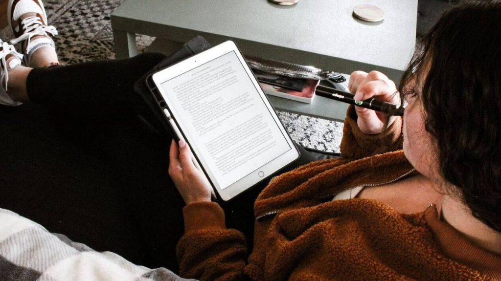 Voici comment obtenir une montagne de livres gratuits ce Black Friday avec cette astuce Kindle