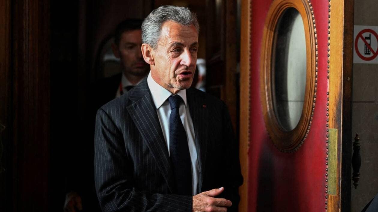 Nicolas Sarkozy s’en prend aux professeurs des écoles