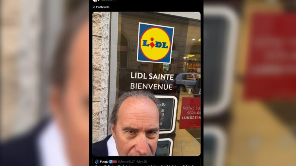 Xavier Niel répond à la provocation d’un internaute en se filmant devant un Lidl à Marseille