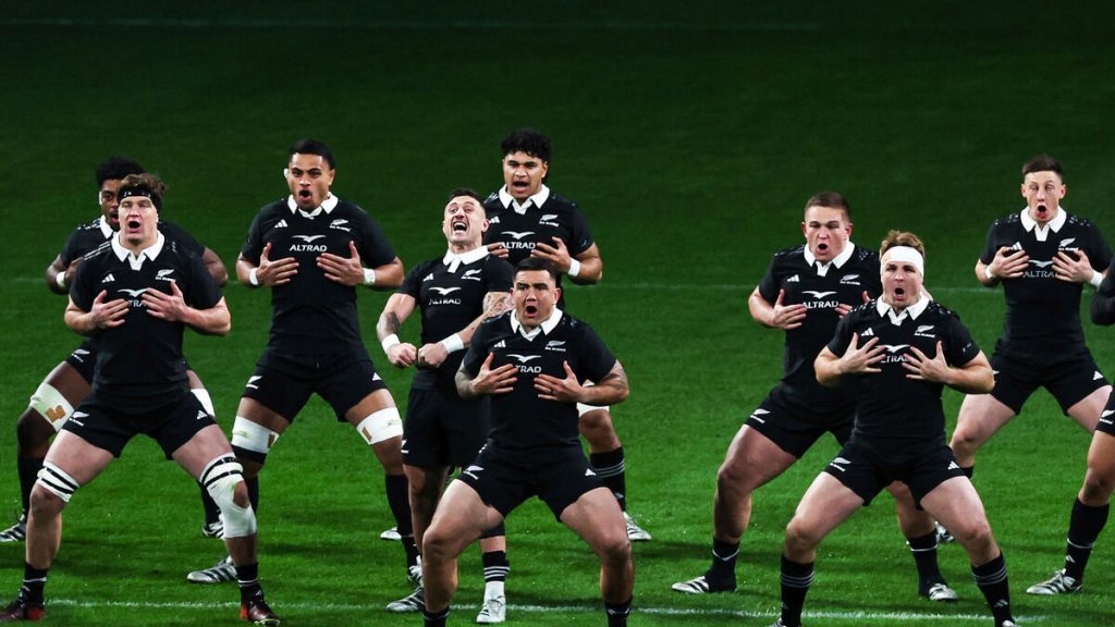 Rugby : un message politique lors du haka des All Blacks contre l’Italie fait polémique en Nouvelle-Zélande