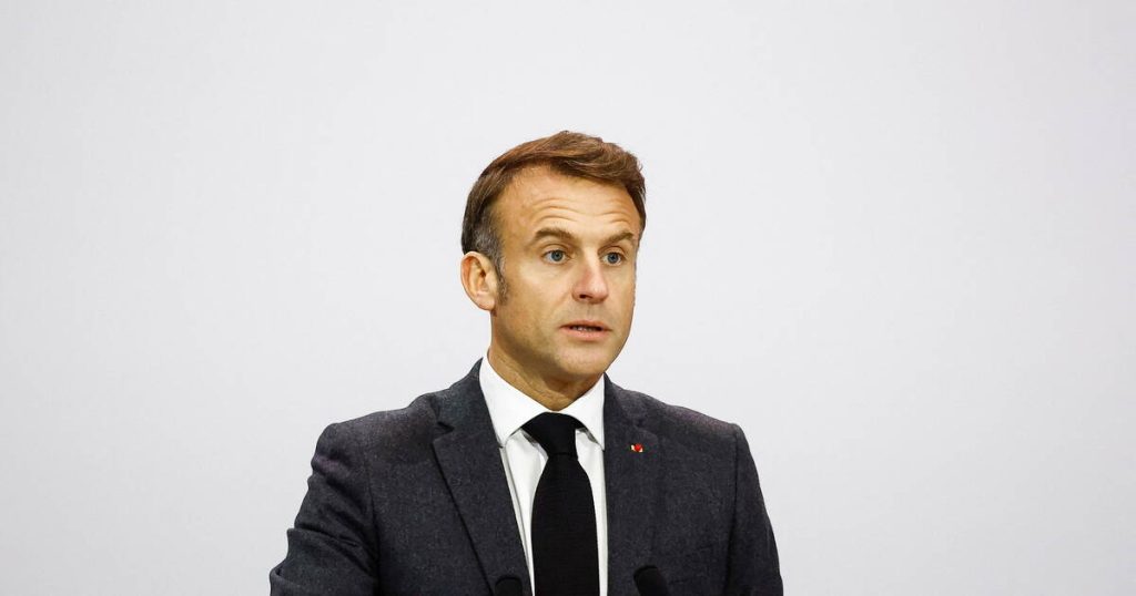 Les élus de tous bords réfléchissent à la démission d’Emmanuel Macron – Libération