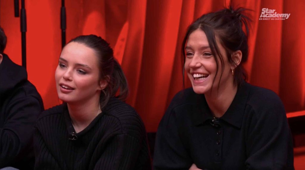 « Star Academy » : Adèle Exarchopoulos arrive au château et met le pied à terre