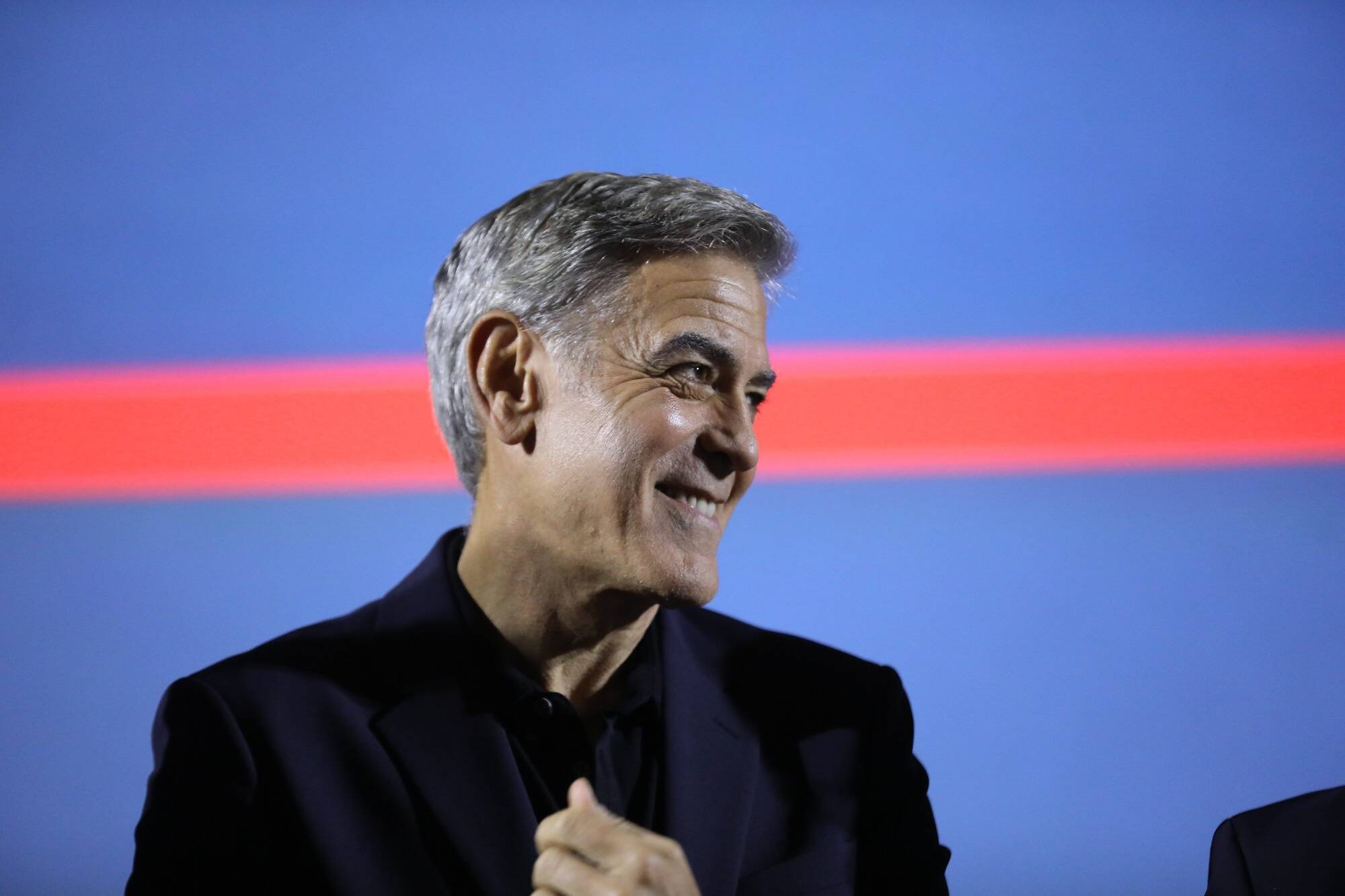 Dans le Var, George Clooney donne sa première réaction à la réélection de Donald Trump