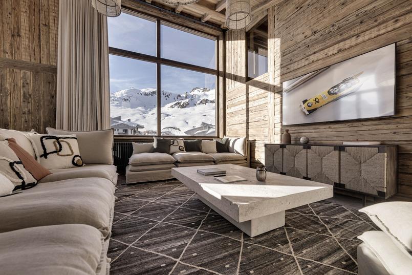 Avant/après : cet appartement à l’ancienne à Tignes prend des allures de chalet luxueux