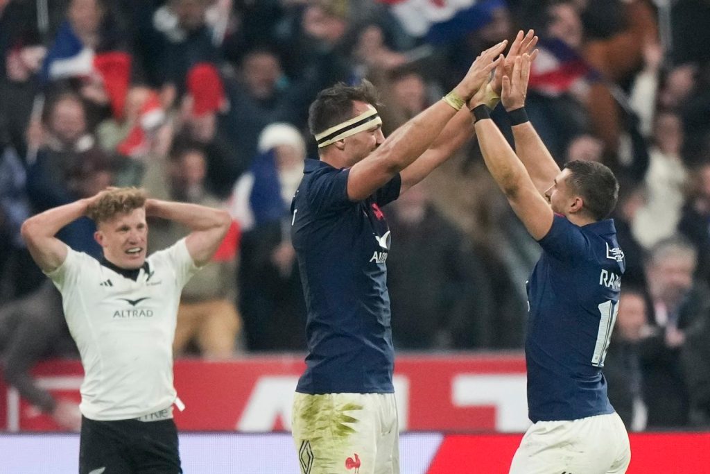 le résumé de la victoire au bout du suspense du XV de France face aux All Blacks