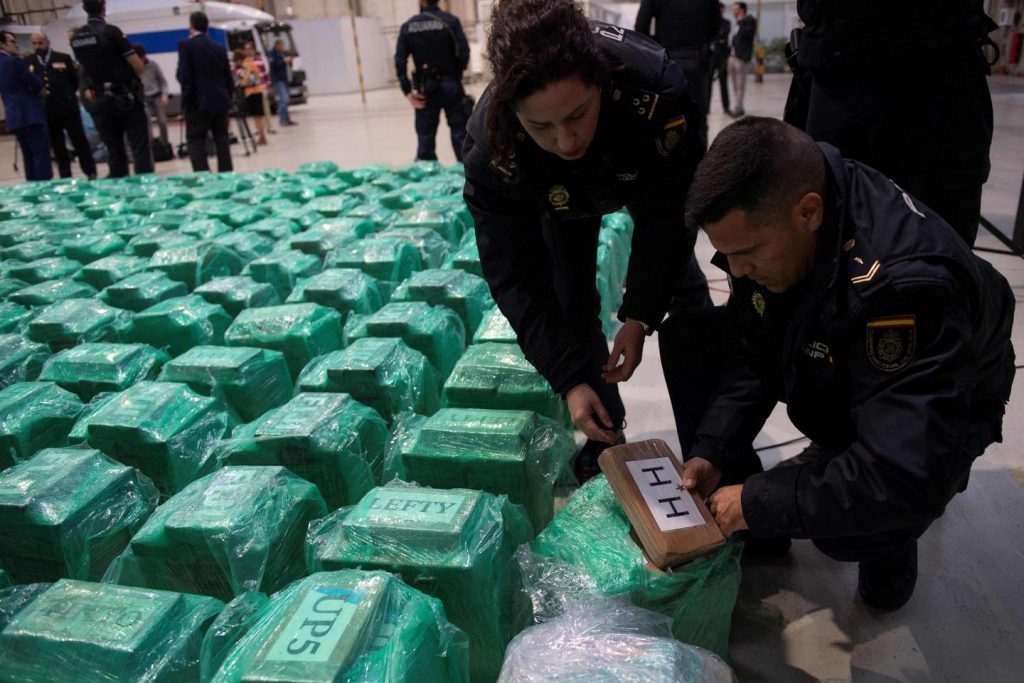 un des leaders de la lutte contre le blanchiment d’argent arrêté pour trafic de drogue