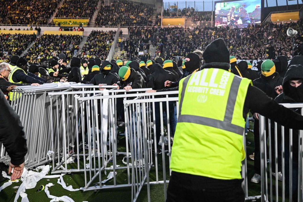 Le FC Nantes dans la tourmente après les dérives des ultras