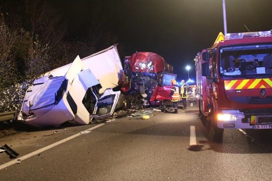 après une collision entre deux camions, l’autoroute A1 s’est arrêtée sur des dizaines de kilomètres dans le sens Paris-Lille