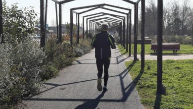 un jeune joggeur agressé au couteau, un homme en garde à vue