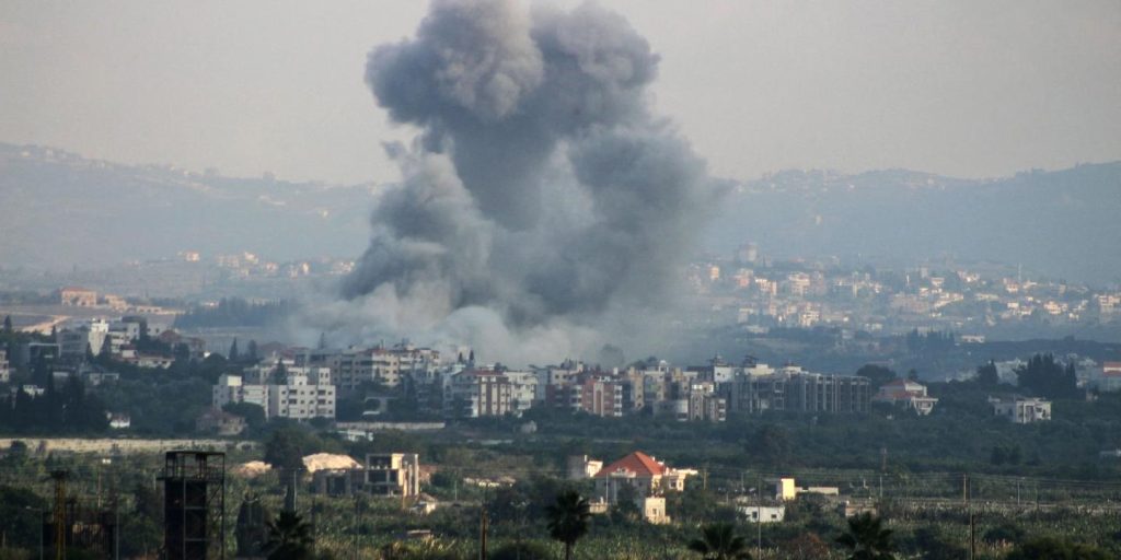 un bombardement israélien fait au moins sept morts dans le sud du Liban ; évacuation ordonnée dans vingt et une localités