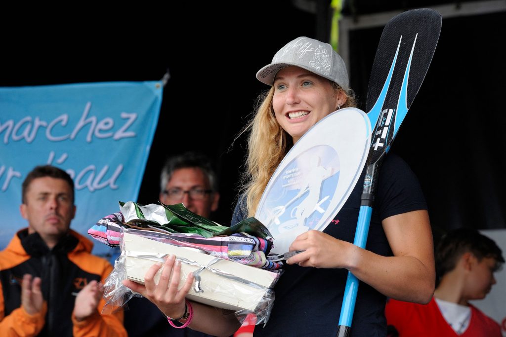 Championne de paddle et porteuse de la flamme olympique, Amandine Chazot est décédée