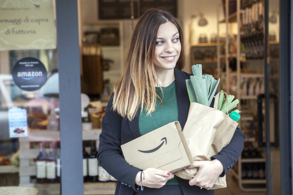 Amazon trouve une faille dans la loi et livre à nouveau des livres gratuitement