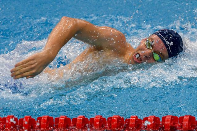 Léon Marchand remporte le 400 m 4 nages à Singapour et assoit encore davantage son hégémonie