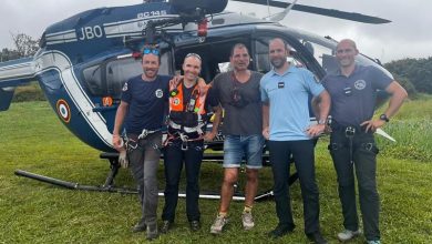 suspendu au-dessus du vide, à 500 mètres du sol, Marc Lièvremont secouru par les gendarmes de La Réunion