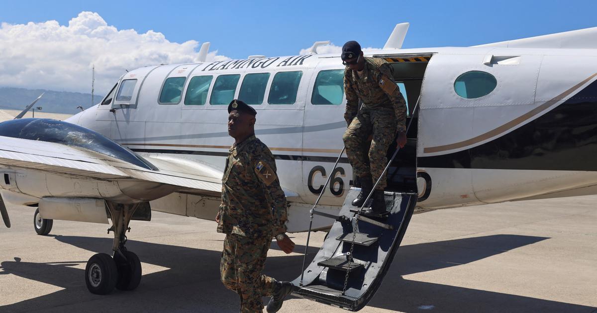 un avion de ligne à destination de Port-au-Prince touché par des tirs