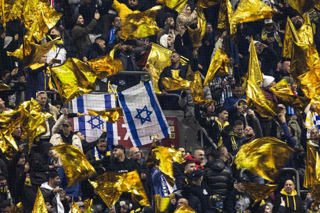 dix blessés après des incidents visant des supporters israéliens après un match de Ligue Europa entre l’Ajax Amsterdam et le Maccabi Tel Aviv