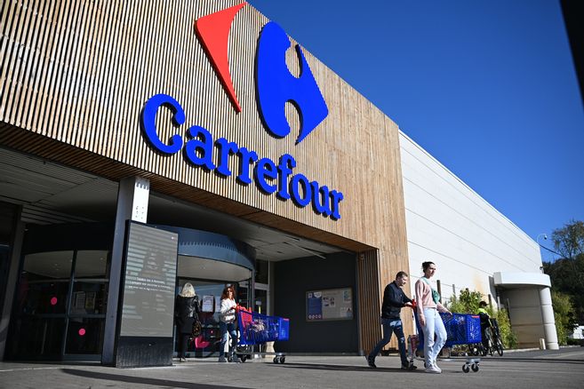 Ça y est, l’hypermarché Cora de Vichy est devenu Carrefour : qu’est-ce que ça change ?