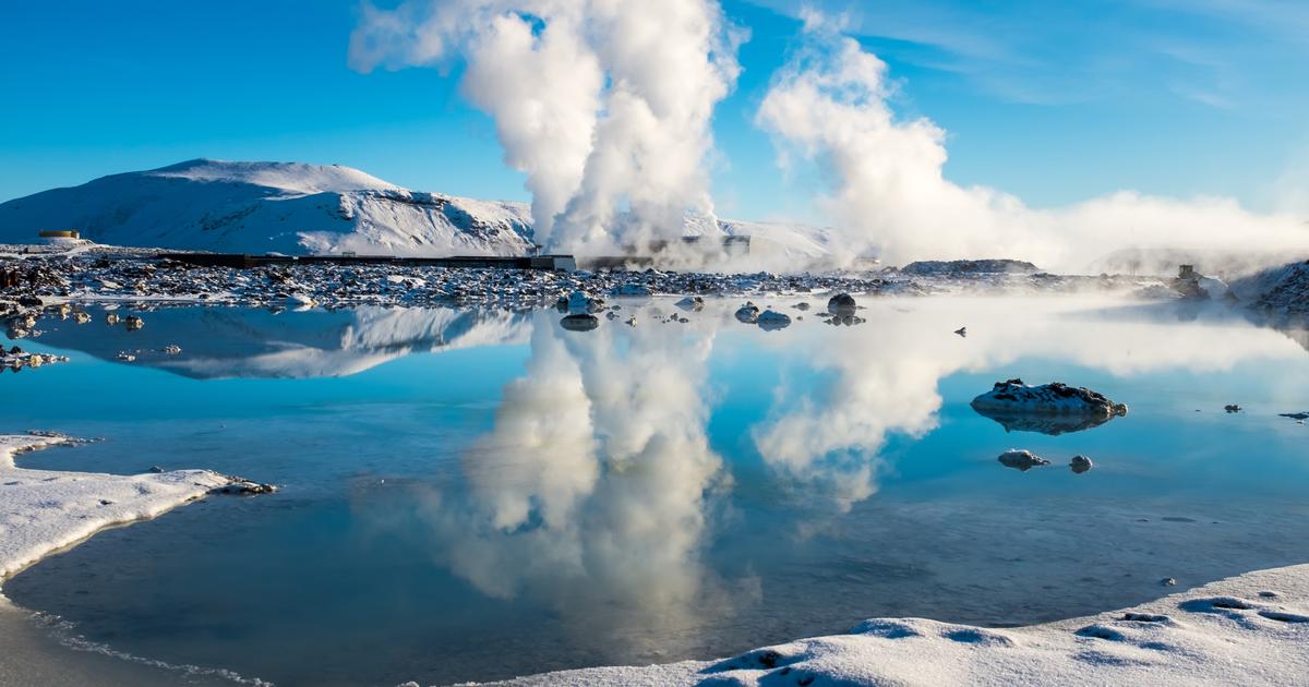 Images spectaculaires du célèbre lagon bleu d’Islande envahi par la lave volcanique